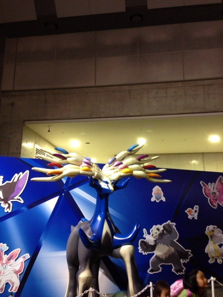 File:PGS Xerneas statue.png